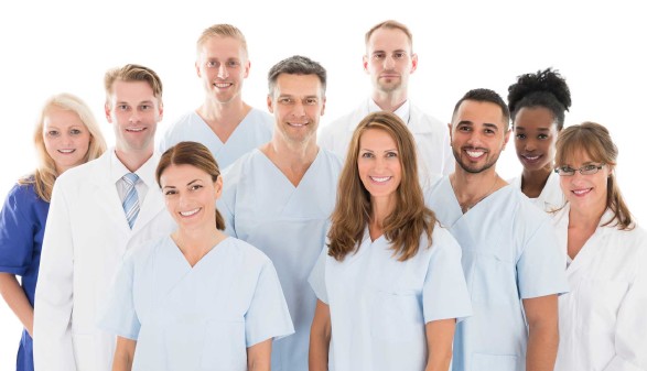 Ein Pflegepersonal-Team